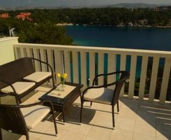 Appartement für 4 mit Meerblick Milna