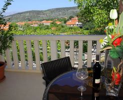 Schöne Ferienwohnung für 4 Personen Nerezisce Insel Brac