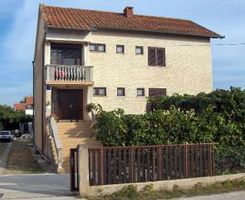 Ferienwohnung Dvosobni apartman in Nin
