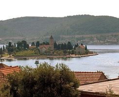 Ferienwohnung spojeni apartman prizemlje in Vis