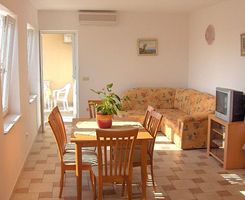 Ferienwohnung App br. 3 in Novalja